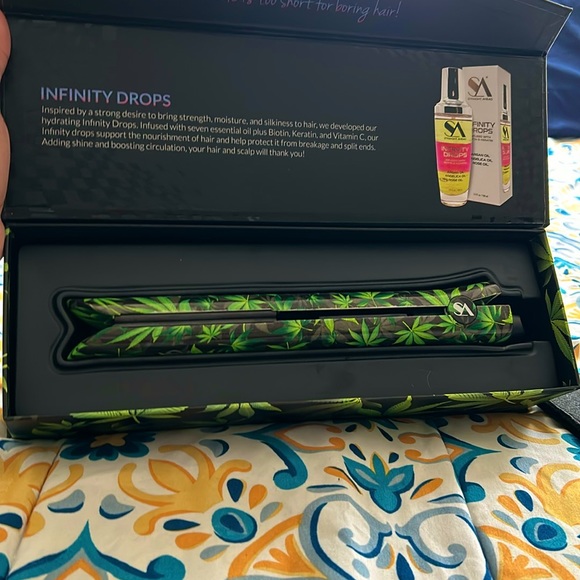 I am selling the straight ahead flat iron with the brush and comb